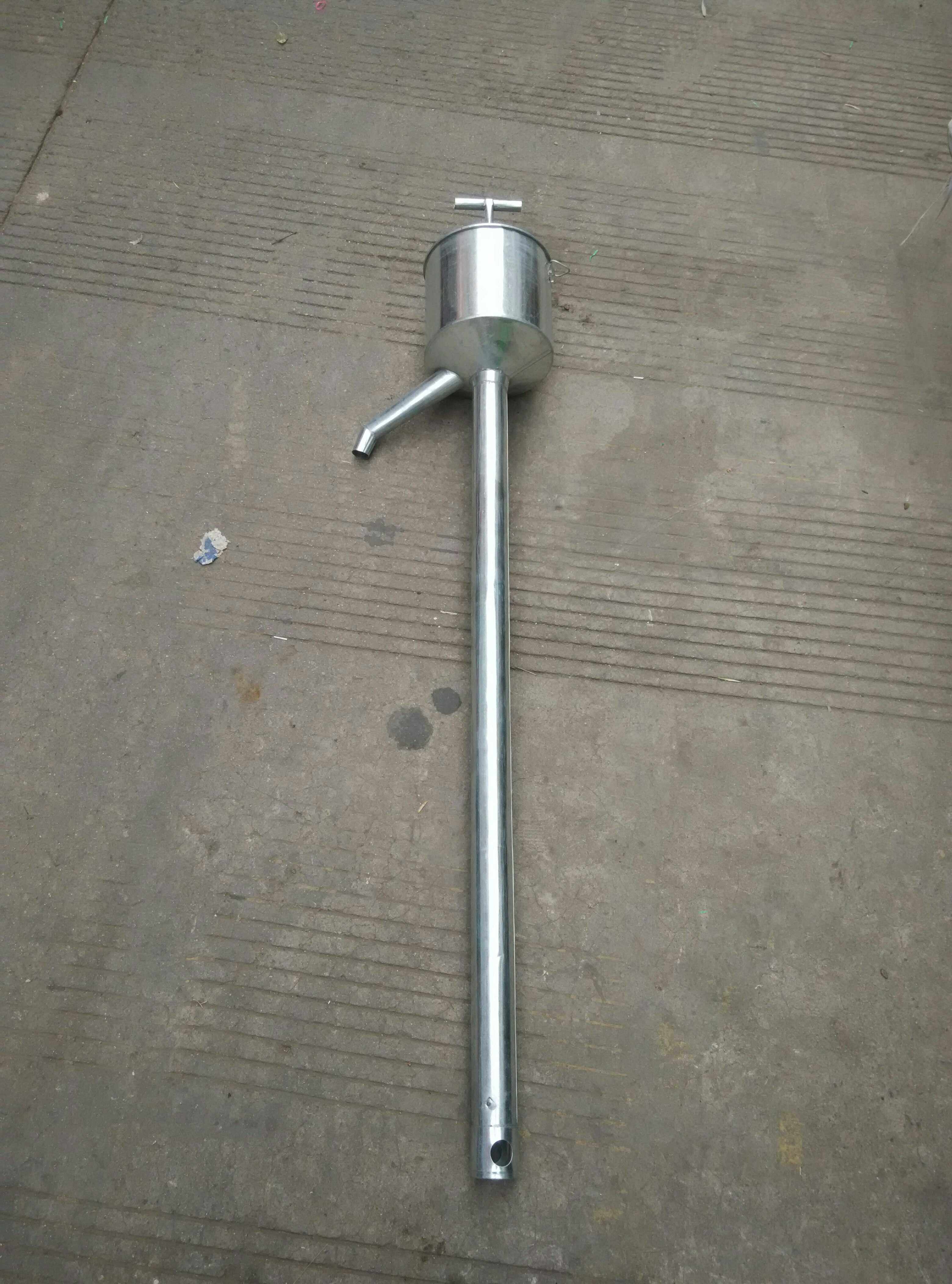 White Iron Sheet Oil Pumping Manually Pumped Oil Pump Large Iron Barrel Manual Oil Pump Because It Is Easy To Smash Bad Only Local