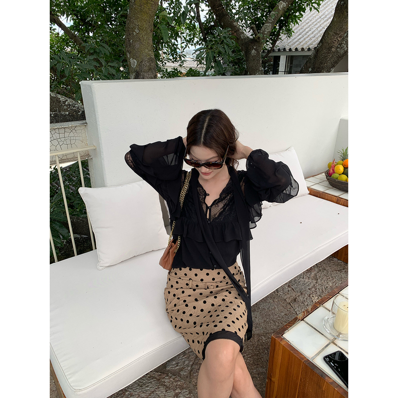 Mar Summer New Elegant Commuting Style Black Lace Patchwork Ruffle Shirt Women's Long Sleeve Blouse