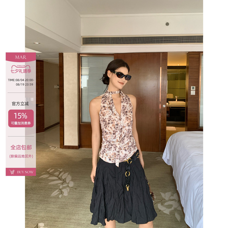 Mar French Retro Leopard Print Halter Deep V Sleeveless Tank Top for Women, Summer Outerwear with Elegant Ribbon