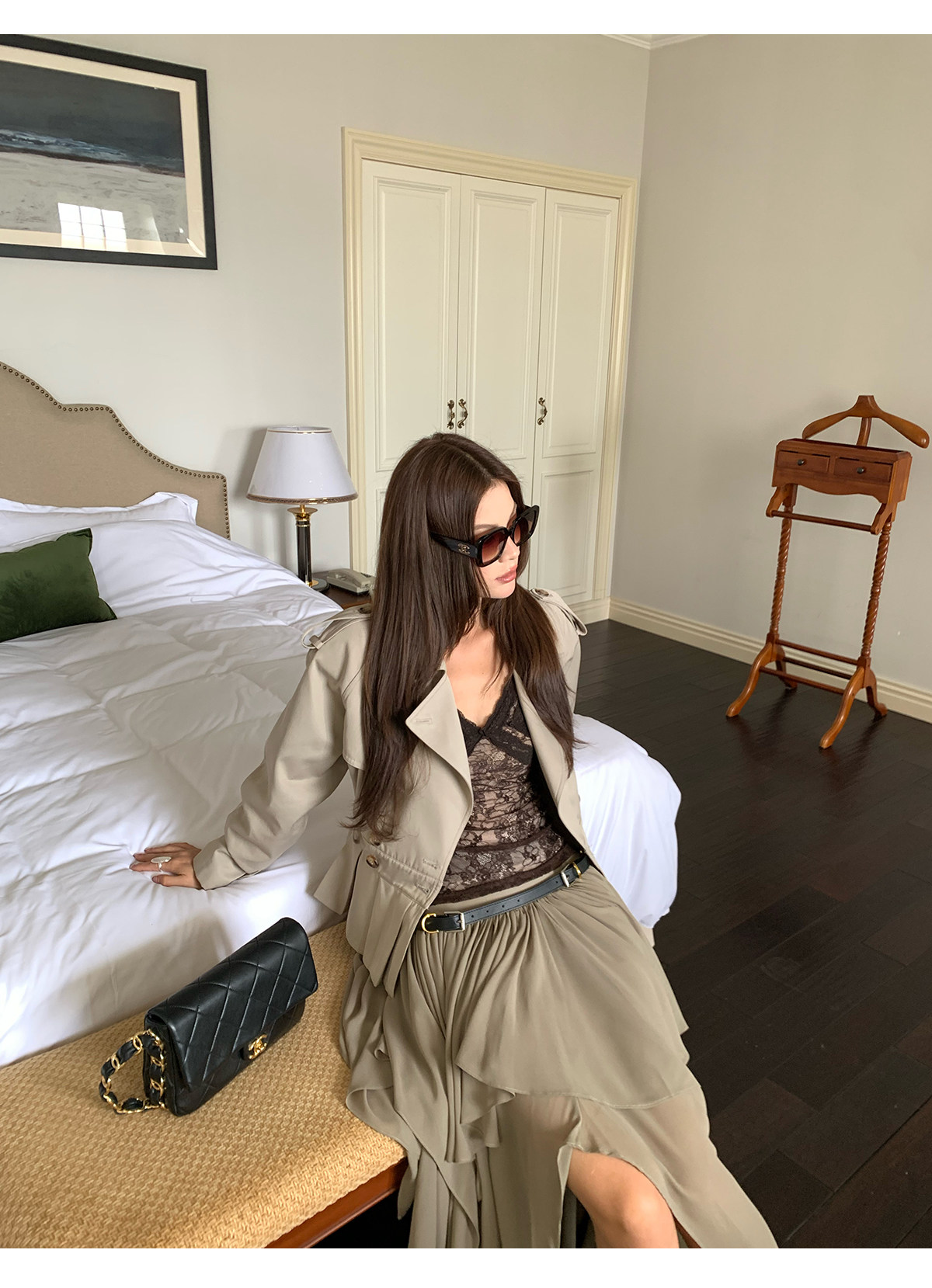 马儿MAR Французский кружевной топ на бретелях с V-образным вырезом для женщин