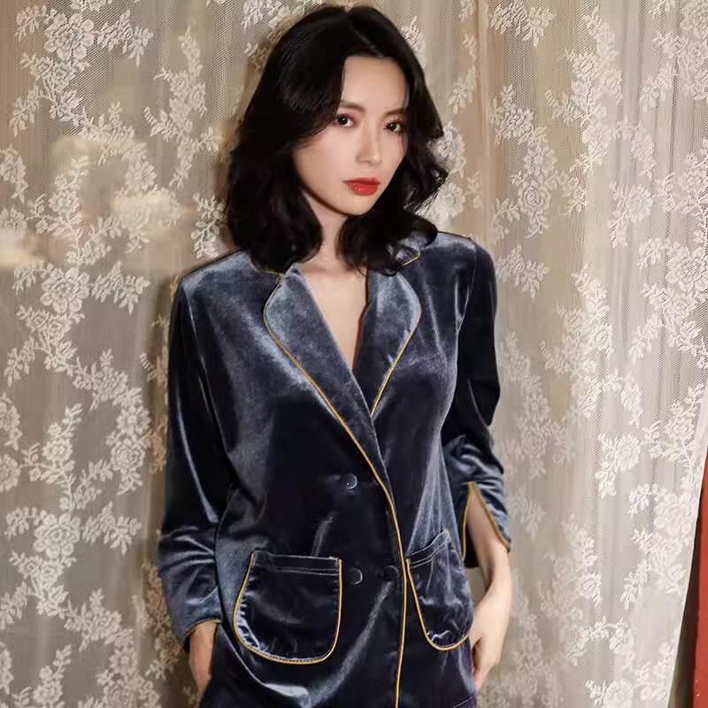 Velvet Pajamas, Feminine Long-Sleeved Casual High-End Two-Piece Set, Suitable for Going Out, Loungewear, 2026 Spring and Autumn New Style