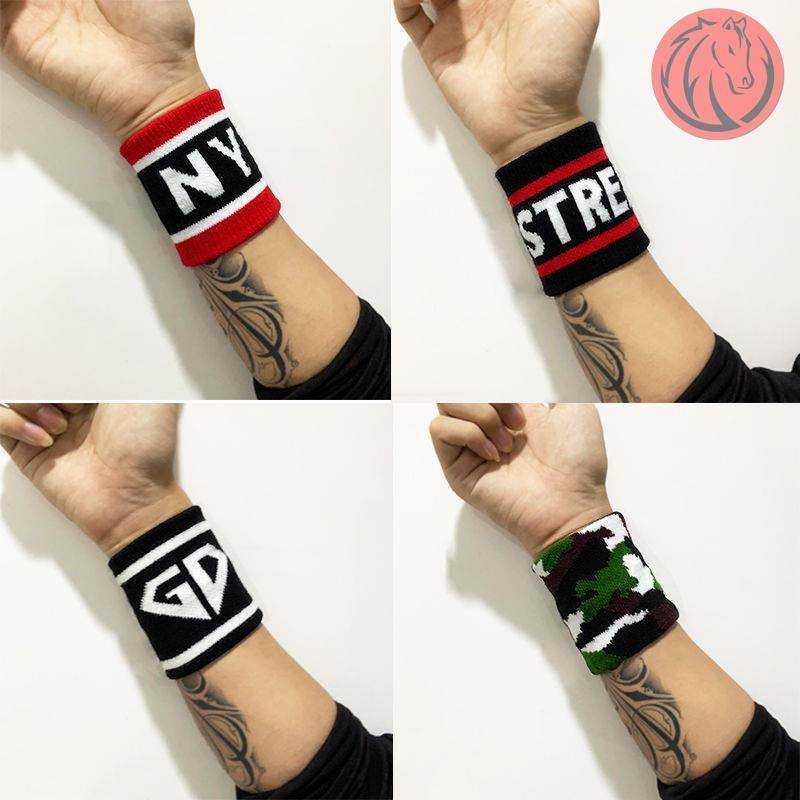 Scarch arm cover wrist jacket summer sports sweat sweat and wrist arm decorated summer cool feeling man