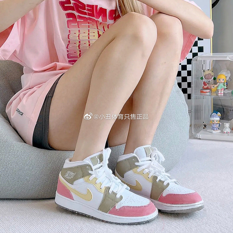Nike Air Jordan 1 Mid White Pink Brown Stitching Women's Sports and Leisure Basketball Shoes Dj0338-100