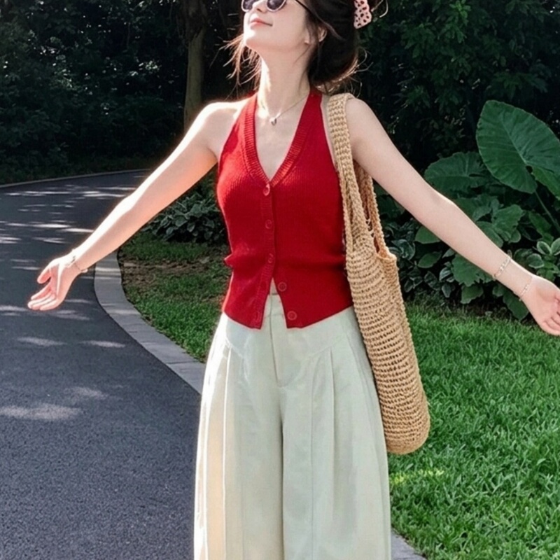 Hong Kong Style Red V-Neck Camisole for Women, Summer Short Cardigan, 2025 New Sleeveless Halter Knit Top