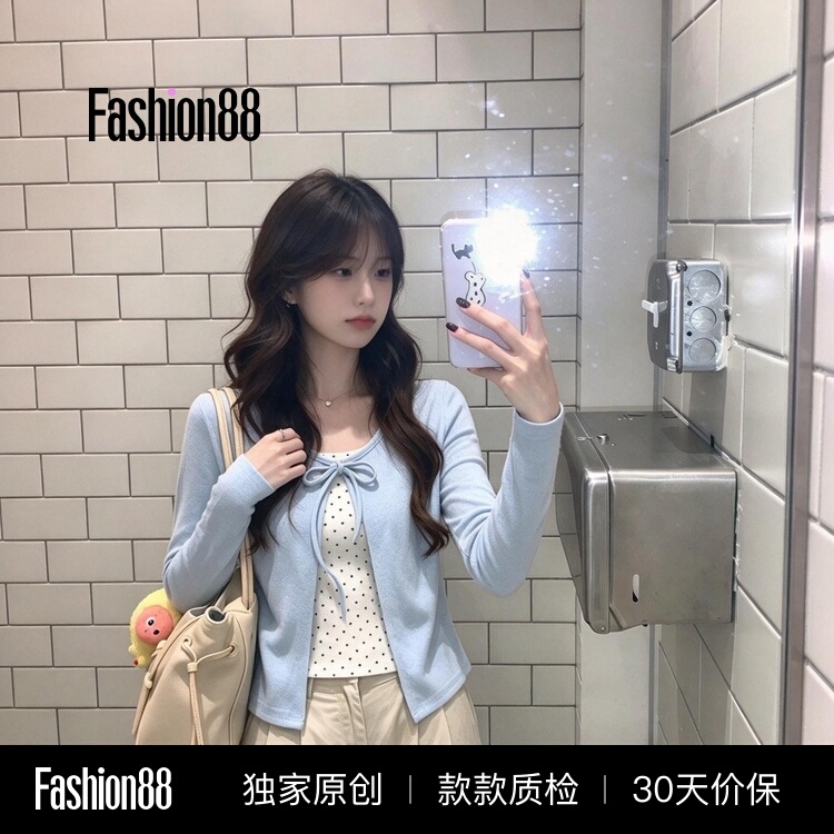 Light Blue Faux Two-Piece Polka Dot Tie Long-Sleeve Women's Top, 2026 Early Autumn New Style, Unique and Stunningly Beautiful