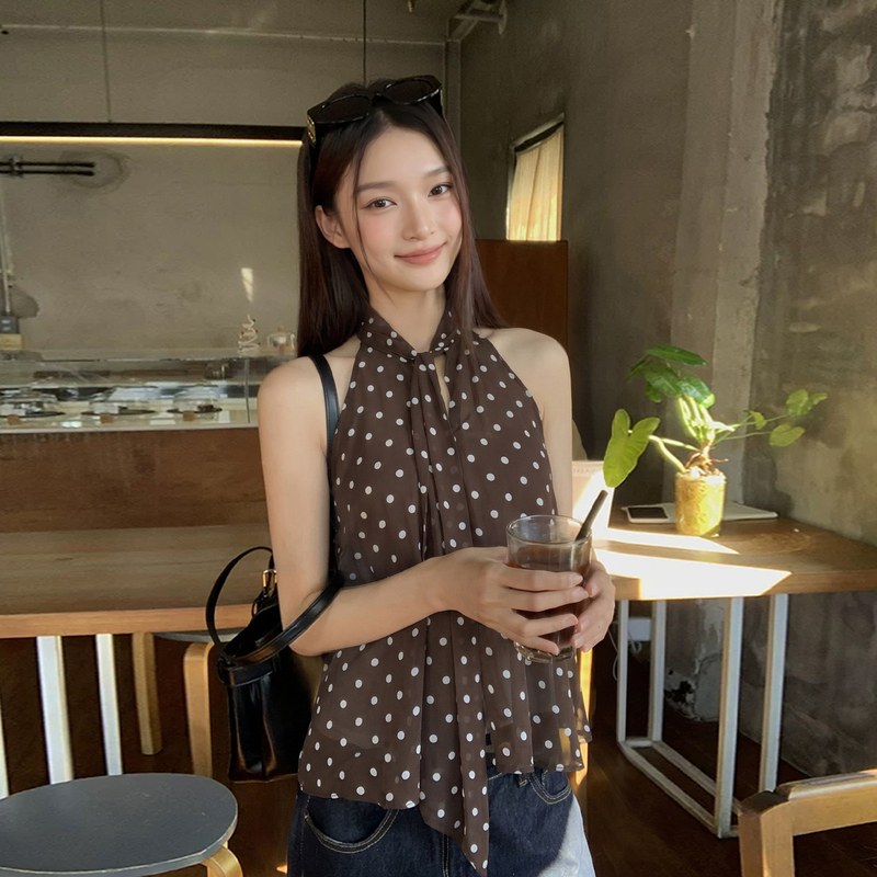 Korean-Style Coffee-Colored Polka Dot Halter Neck Tank Top for Women, Summer V-Neck Loose Fit, Sleeveless, Holiday Style Versatile Top Korean-Style Coffee-Colored Polka Dot Halter Neck Tank Top for Women, Summer V-Neck Loose Fit, Sleeveless, Holiday Style Versatile Top