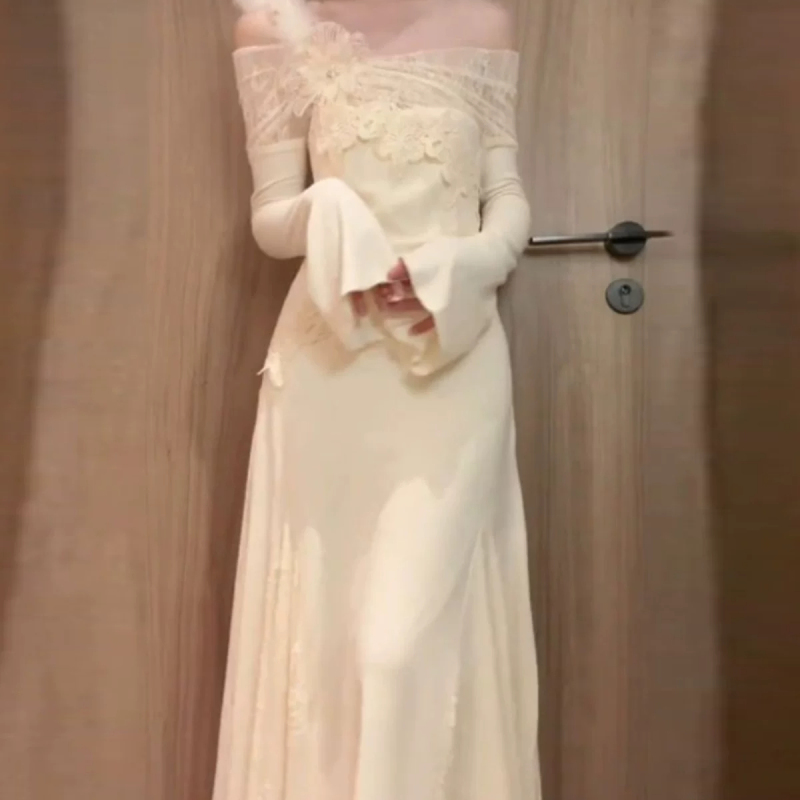 2026 Autumn Korean-Style High-End One-Shoulder Lace Dress for Women, White Long Dress with Elegant Waist-Cinching Fishtail Skirt 2026 Autumn Korean-Style High-End One-Shoulder Lace Dress for Women, White Long Dress with Elegant Waist-Cinching Fishtail Skirt