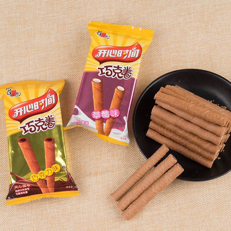 Happy time with fun time Qiaoku 30g sandwich Milk Chocolate Curly curly notes Crisp Curly and Crisp Egg Roll