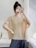 Иссси Мияке три дома три дома Win Win Fashion v -neck женщина 2024 Лето летние и свободное половину эластичное топ