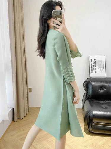 Иссси Мияке Сандхай Жизнь Складывает гвоздь свободные кассакаты 2024 Новое похудение и восстановление платьев женщин