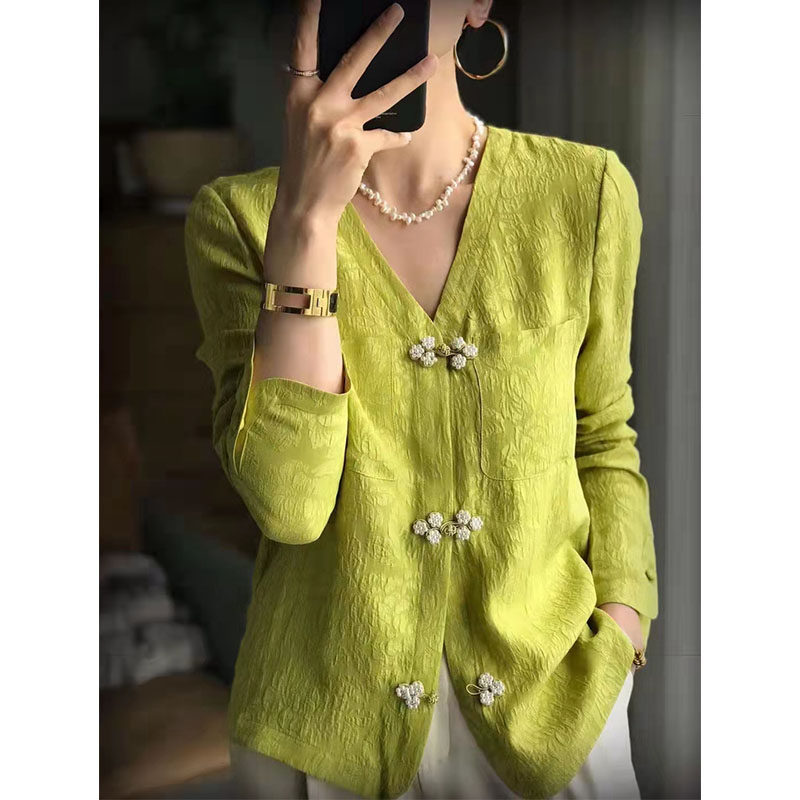 European Station Spring Festival European goods temperament V collar Chinese style disc buckle jacquard shirt high-end light lavish Chinese wind green blouses