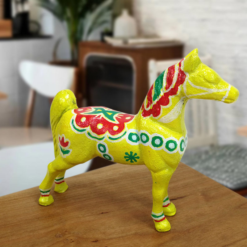 Cast iron pony decorated decoration of Lada guardrail personality handdrawn animal field iron artwork manual DIY