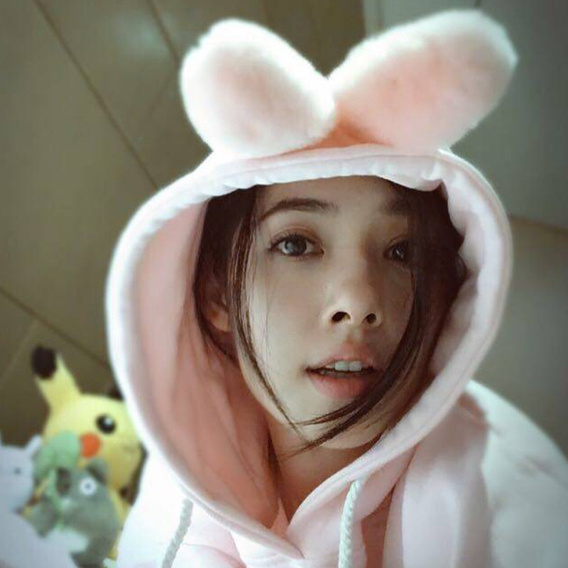 郑凯自创潮牌 DUEPLAY 明星同款 兔子耳朵情侣连帽卫衣 天猫优惠券折后￥79包邮（￥279-200）男、女3色可选 兔子头款￥99