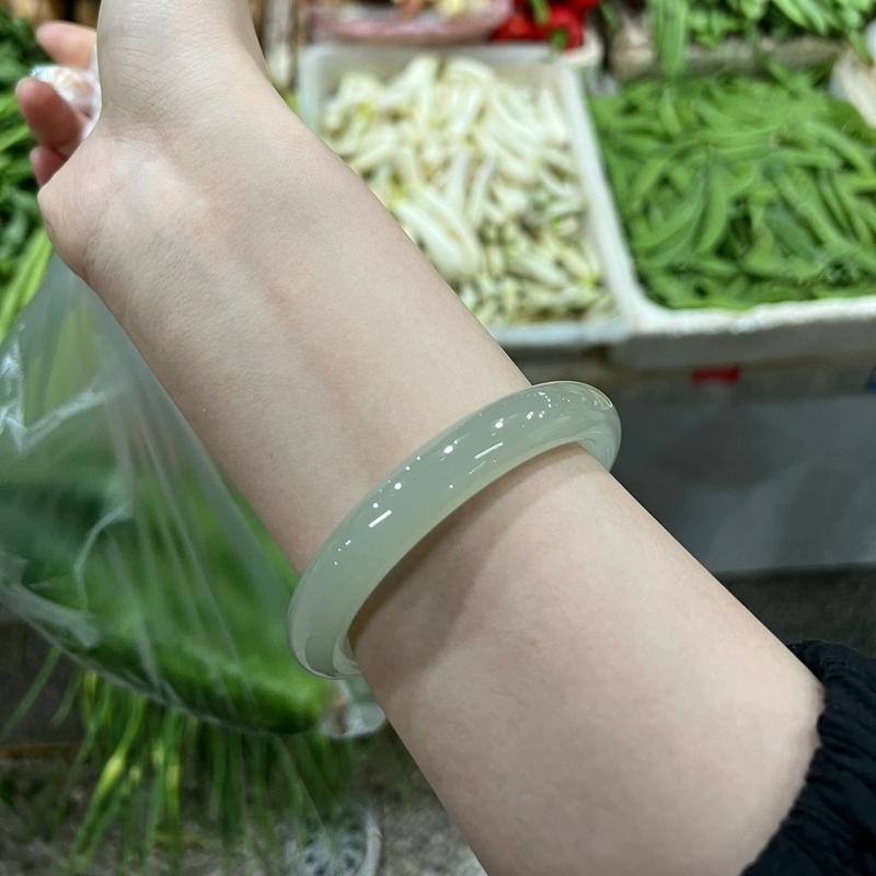 Xinjiang Hetian Jade Green and White Jade Alternative Bracelet, Chalcedony Jade Bracelet, Dingdang Bracelet, Clear Water Round Bar Ice-Transparent Afghan Jade