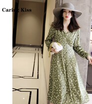 Carling Kiss2020 new autumn mood knockout in white French Blossom V Collar Skew midway with long tea hysteria