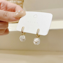 Korea Light Extravagant Cat Eyewear Stone Earrings 2021 New Wave Small Crowddesign Sensation Ear Nail Temperament Superior Earl Accessories
