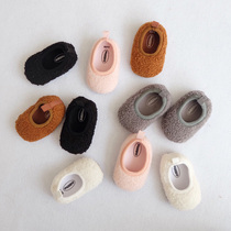Autumn and winter mens and womens baby foreign style fluffy shoes Baby does not fall off heels Cotton shoes Pedal warm shoes Soft-soled toddler shoes