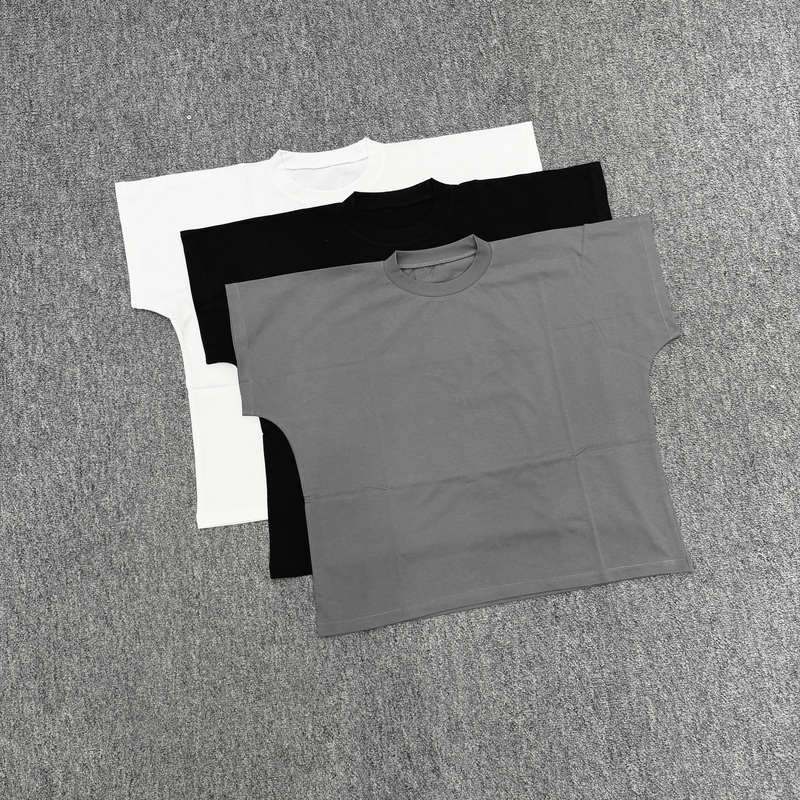 Kanye's Design Collaboration with Yzy Gosha: Clean-Cut, One-Piece Cut Batwing Sleeve and Raglan Sleeve Design Short Sleeve