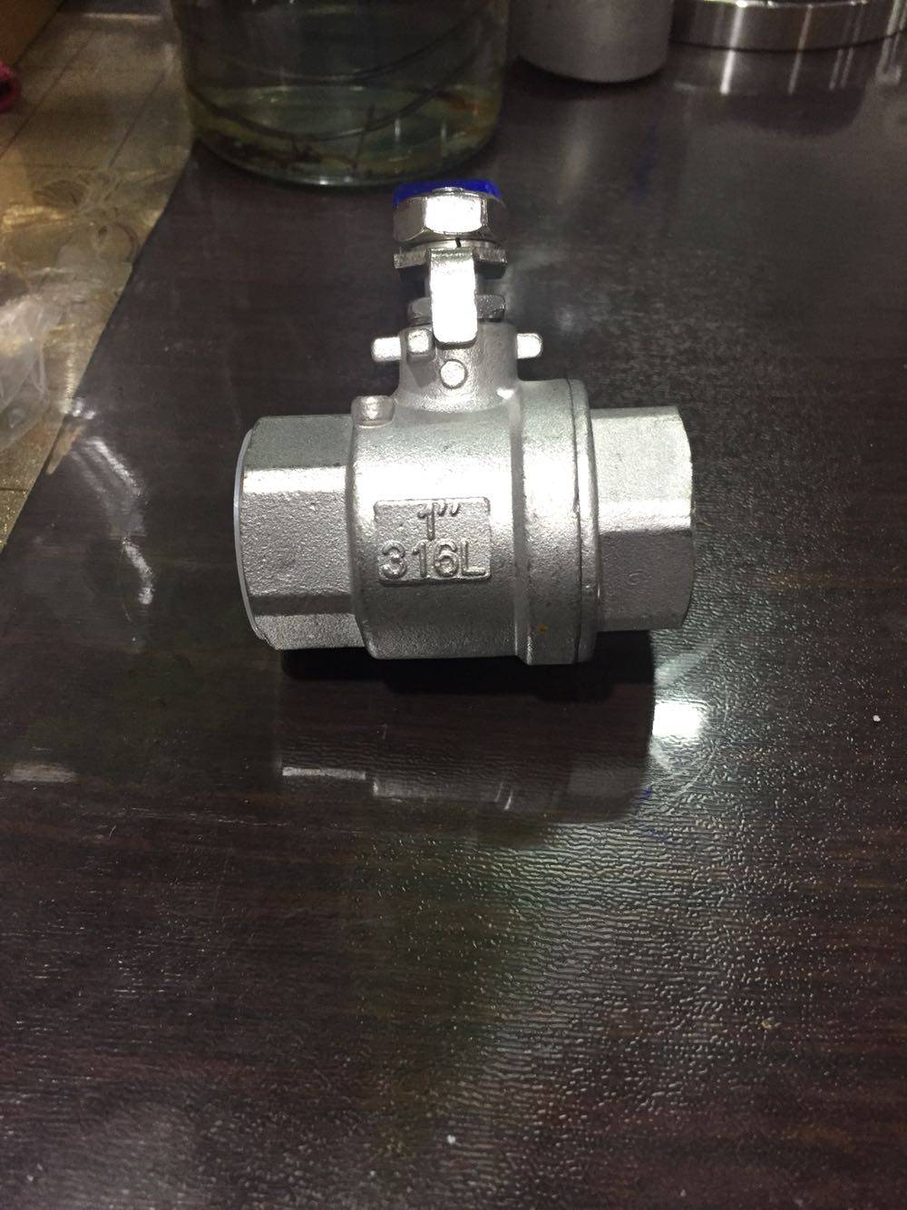 Shanghai Jinqiao Valve 316L stainless steel two-piece ball valve Stainless steel acid-resistant 316L threaded ball valve