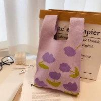 Таро -фиолетовые цветы