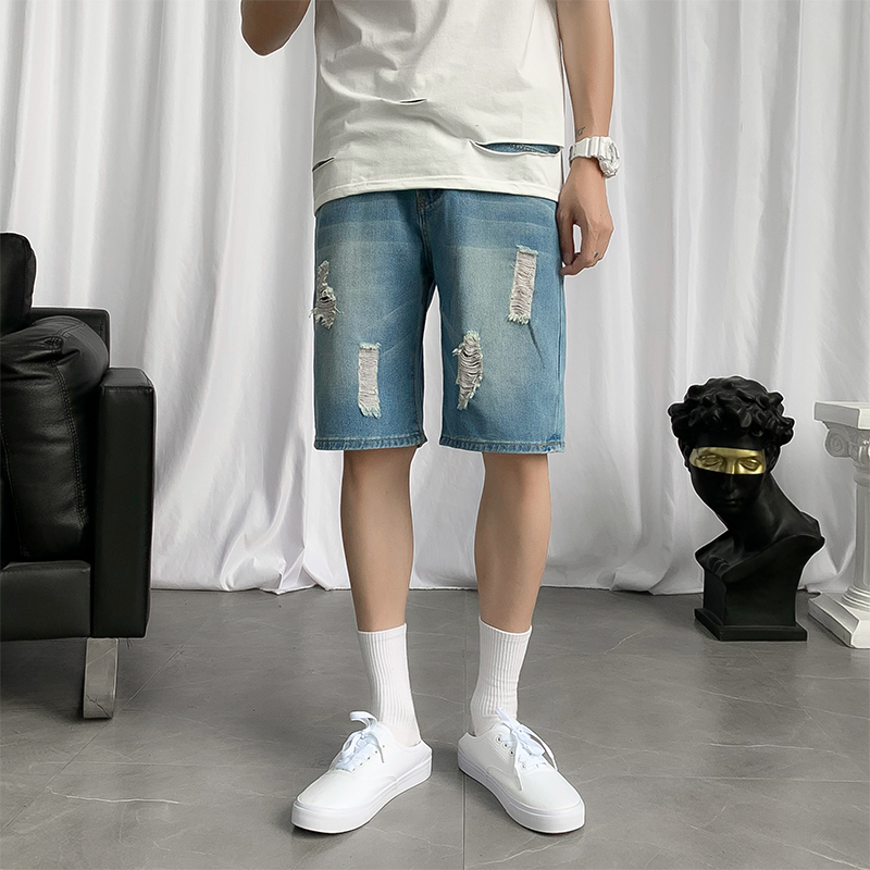 2020 mùa hè bé trai mới denim quần short triều cổng thương hiệu lỗ gió phá quần năm điểm thẳng tay lỏng lẻo làm cũ giữa quần.