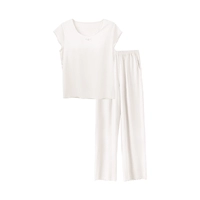 Белые штаны, короткий рукав