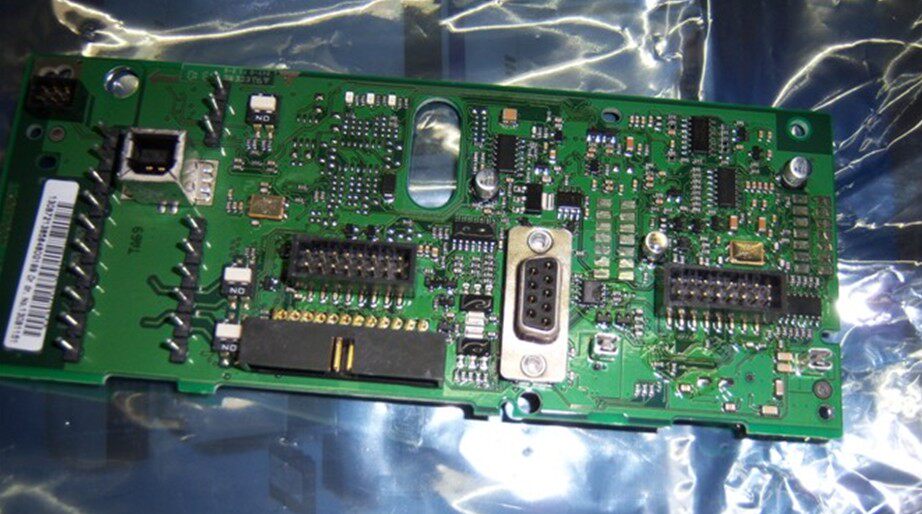 Danfoss FC302 motherboard 130B1109 control card 130B7002 brand new warranty for one year