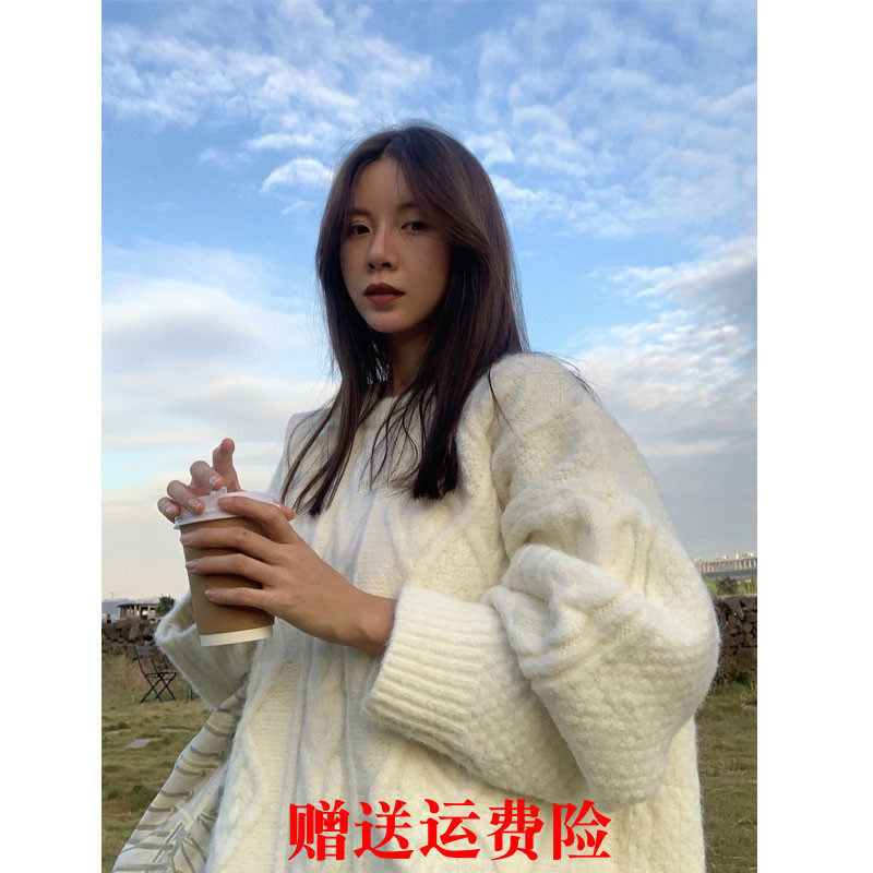 Round neck thickened sweater women's 2022 autumn and winter new loose outer wear retro lazy wind twist oversize top