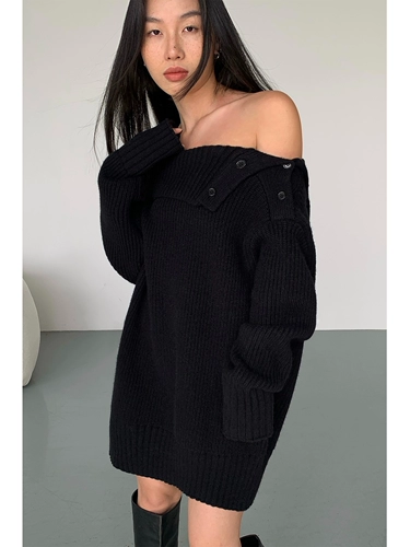 Черный весенний ретро трикотажный свитер, открытые плечи, свободный крой, в корейском стиле