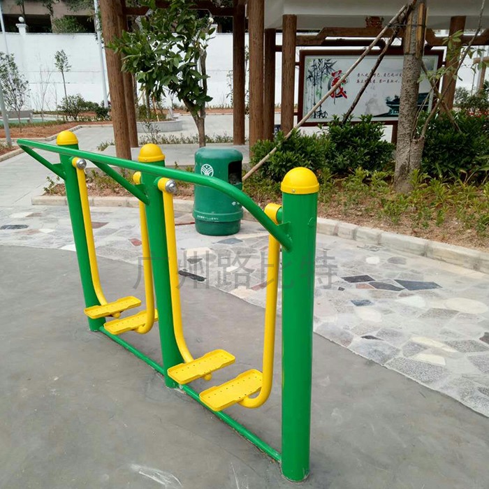 Guangdong outdoor fitness equipment outdoor park community community square sports equipment walking machine for the elderly