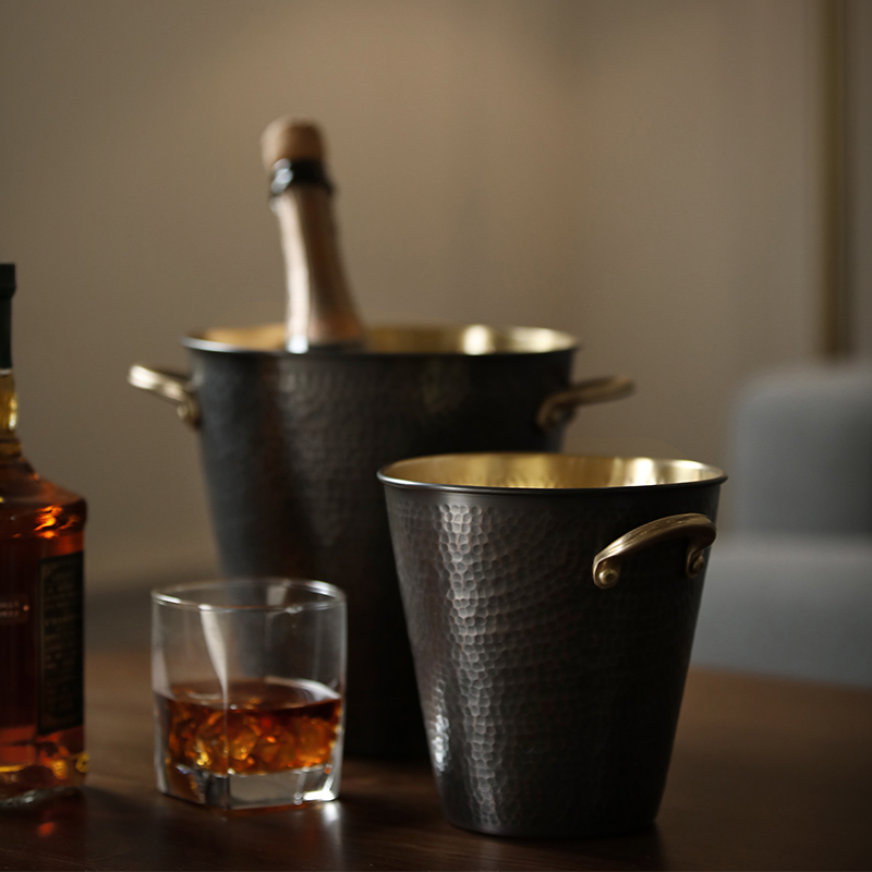 とてもかっこいいですね！軽量高級純銅赤ワイン樽ビール樽家庭用ワインキャビネット装飾品商業用アイスバケツバーアイスバケツ