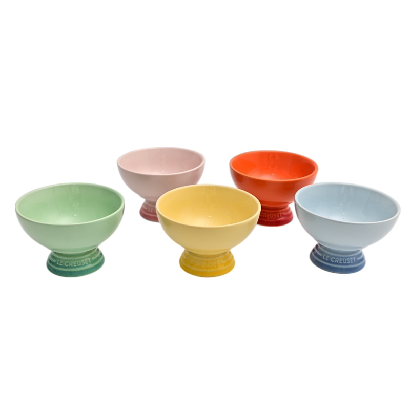 Cute macarons with the same cool color ice cream Le bowl dessert plate Lolita style shooting cat props