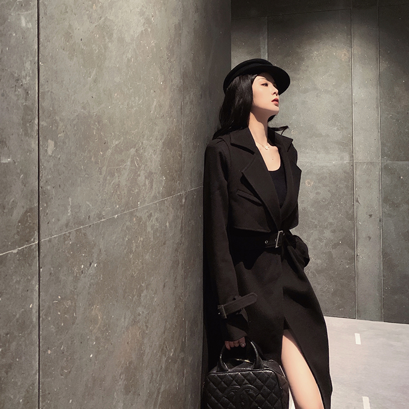 Suit suit Female Inn Wind Han version Wind dress design Sensation Little Crowd 2021 Winter Black Son Jacket Woman medium long version