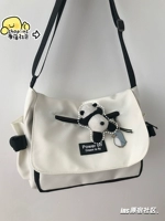 Белый с черным плюс лежащие медведи