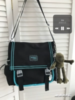 Черный с зеленой плюс лягушка брат