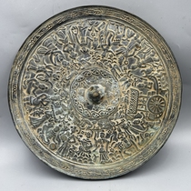 Antique miscellaneous bronze mirrors large bronze mirrors bronze mirrors old mirrors craft ornaments decorations diameter 21 cm
