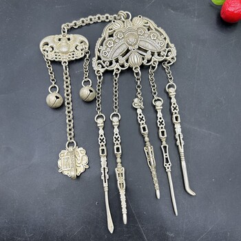 Vintage Pendant Handmade Double-Sided Hollow Butterfly Long Clasp Lock Jewelry White Copper Crafts Silver-Plated Lock