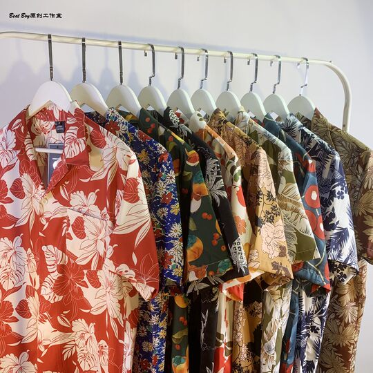 Aloha thai hawaiian style short-sleeved floral shirt for men and women hong kong style vintage retro handsome beach shirt