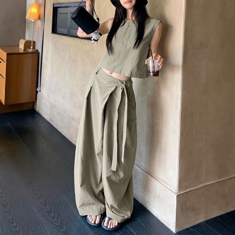 Korean-Style High-End Casual Sports Suit for Women, Summer Fashion, Age-Reducing, Slimming, Sleeveless Vest, Wide-Leg Pants Two-Piece Set