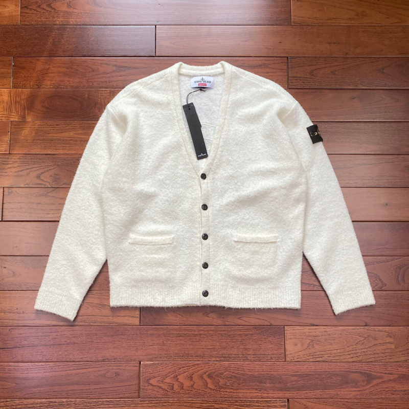 Autumn and Winter New Joint Simple Armband Embroider Wool Blend Knitted Sweater Cardigan Jacket for Men and Women Couples