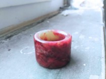 Pick up the genuine product at a discounted price. The real soapstone ring finger is definitely not an artificial stone with natural color.