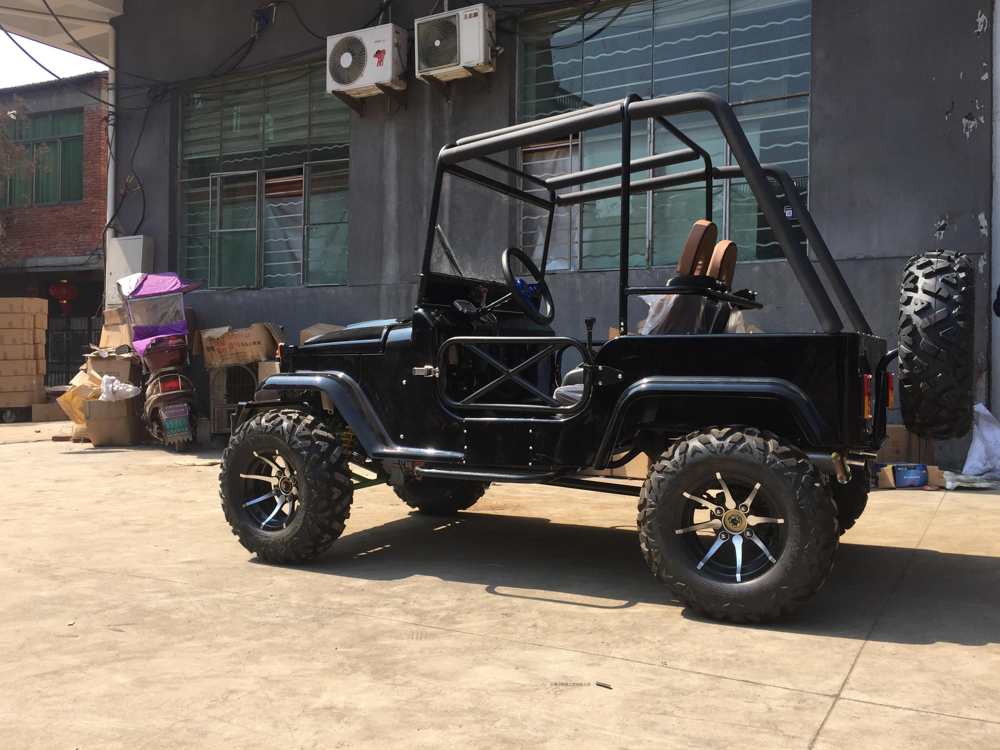 2018 mới tay lái xe máy leo núi bốn bánh Mercedes-Benz lớn G Jeep ATV xuyên quốc gia xe kart atv cào cào mini