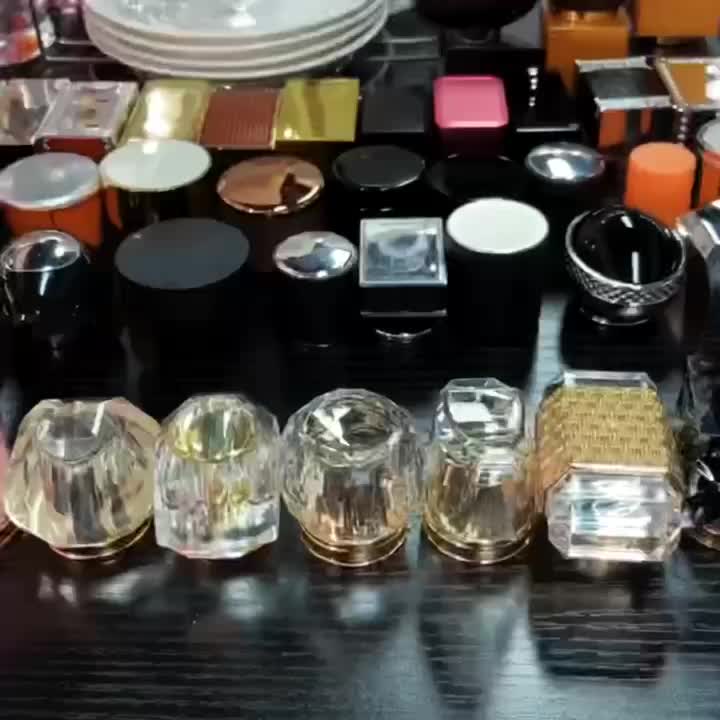 Lalique miniature perfume bottle 1996 limited edition "le nu" mini. крышки на парфюмы. Toy духи с деревянной крышечкой.