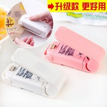 Kitchen portable sealing machine lazy heating storage handheld quick manual small plastic bag temporary sealing