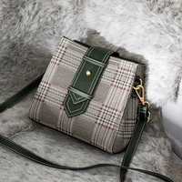 Темно-зеленый