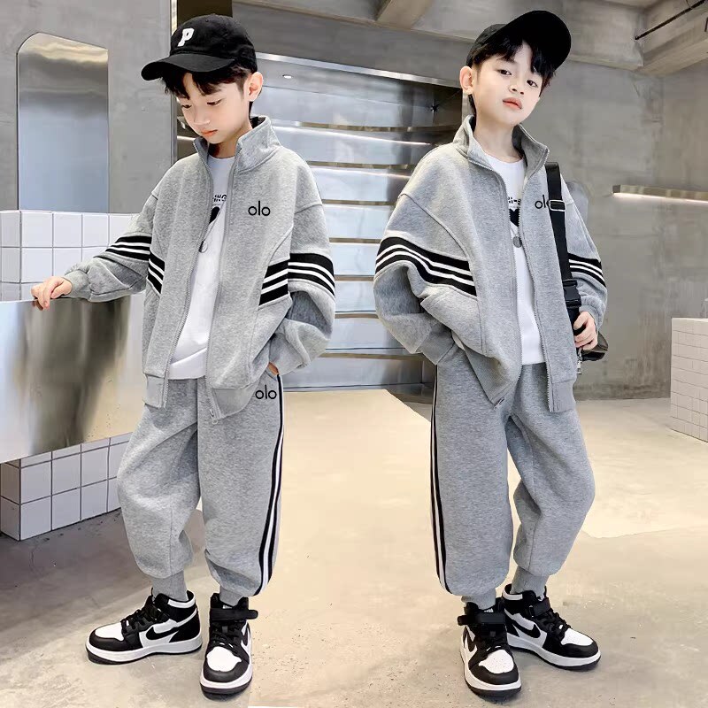 Boys' Spring and Autumn Casual Sports Suit 2026 New Style for Older Children, Zip-Up Cardigan Two-Piece Set, Stylish Trendy Jacket