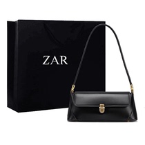 French underarm baguette bag 2021 New Tide vintage fashion paper towel shoulder Womens bag advanced sense leather small bag