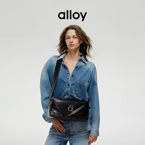 alloy Кожаная модная вместительная и большая черная сумка на одно плечо, Италия, из натуральной кожи