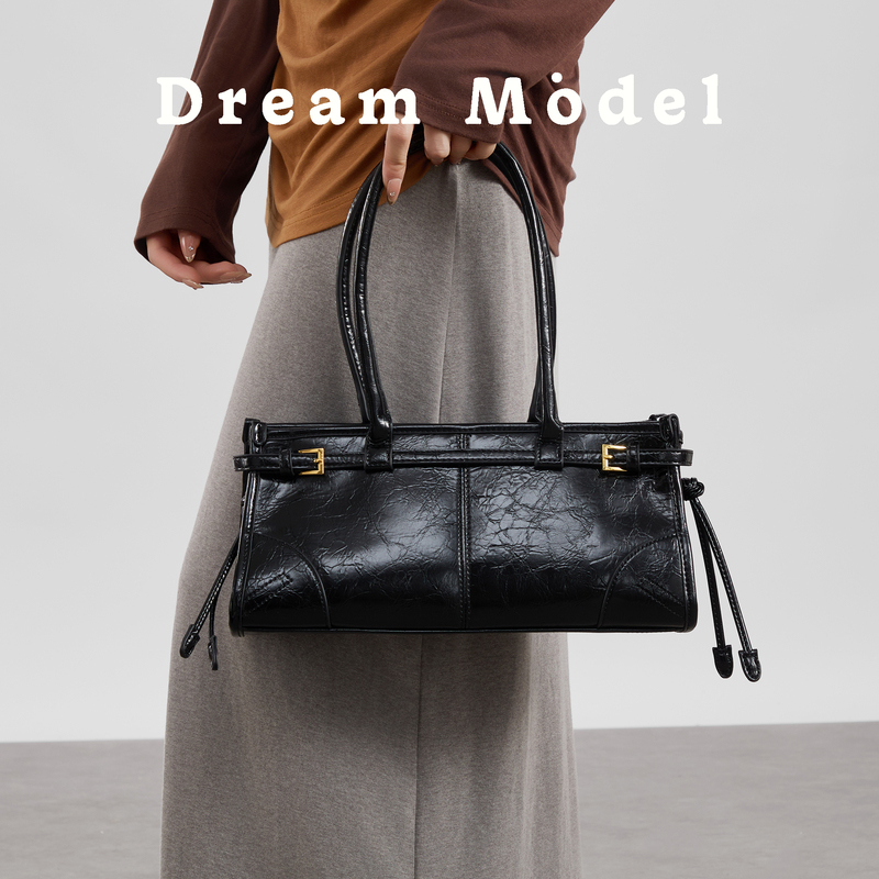 【Xiangnai'Er】Original Black Commuter Baguette Bag for Women, High-End Commuter Bag, Versatile Shoulder and Crossbody Bag