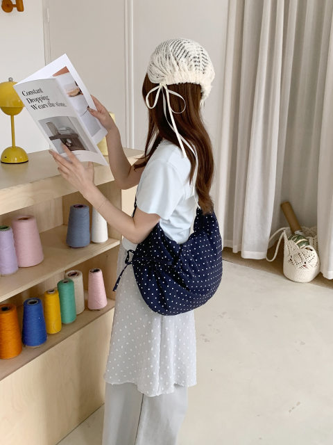 Early spring new style small fresh polka dot horn crossbody bag large capacity pleated niche design sweet dumpling shoulder bag